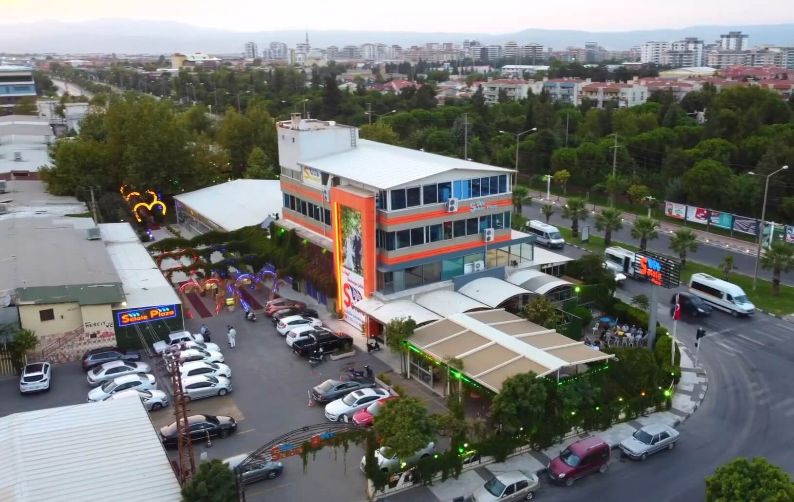 Kina Salonu